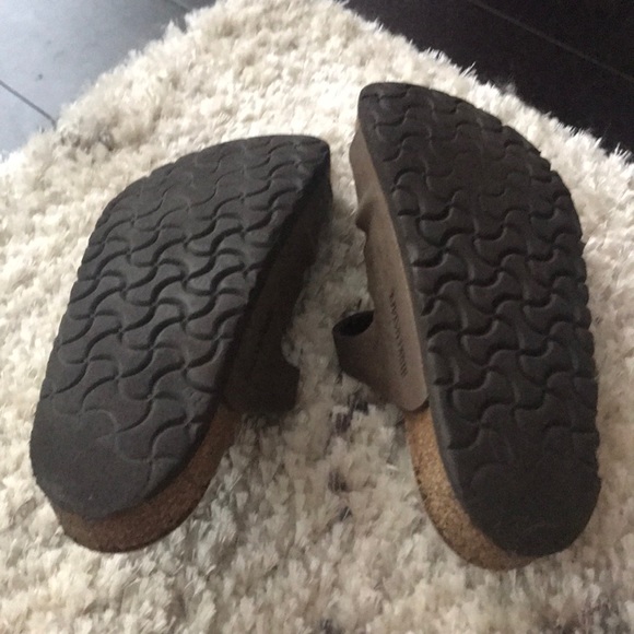 Triple Strap Brown Birkenstock - Picture 3 of 4